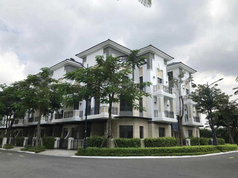 Chuyên rổ hàng sang nhượng tại khu nhà phố & biệt thự Verosa Park - chính chủ + giá tốt