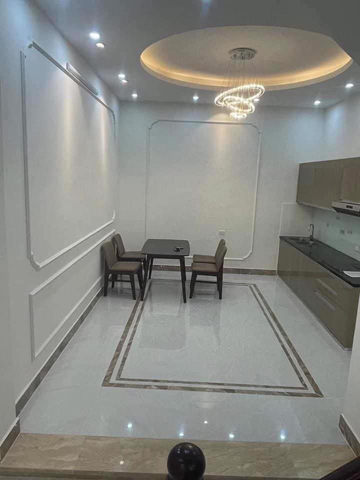 Bán nhà phố Nguyên Hồng, Phân lô, ô tô tránh, 58m x 6T x5m, kd đỉnh, 18.5 tỷ