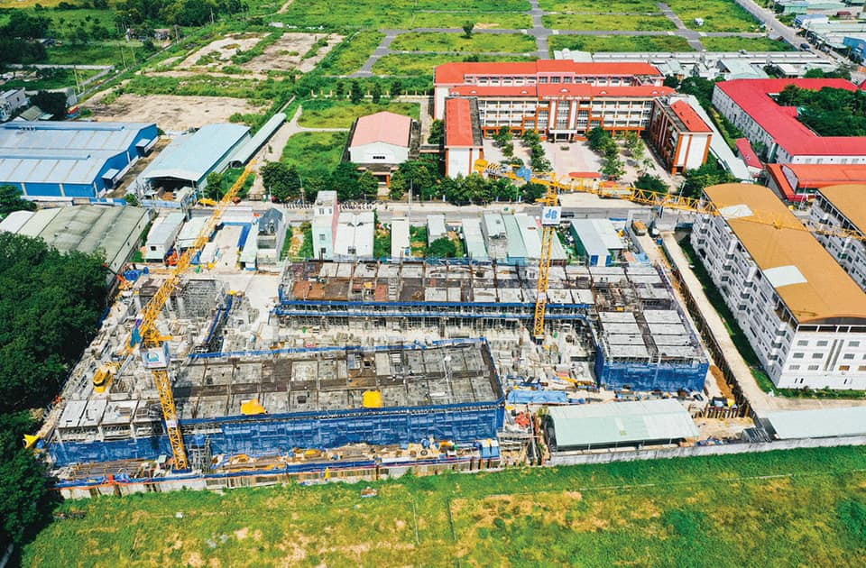 Chỉ từ 225 triệu đã sở hữu 1 căn hộ đầy đủ dịch vụ tiện ích như hồ bơi, phòng gym, yoga,