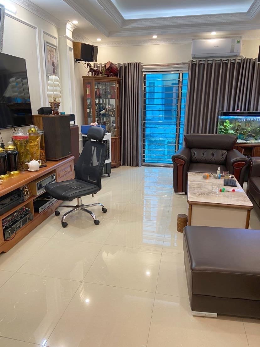 Nhà Phan Bá Vành, ô tô, 5 bước ra hồ Giao Lưu 80m 9 Tỷ