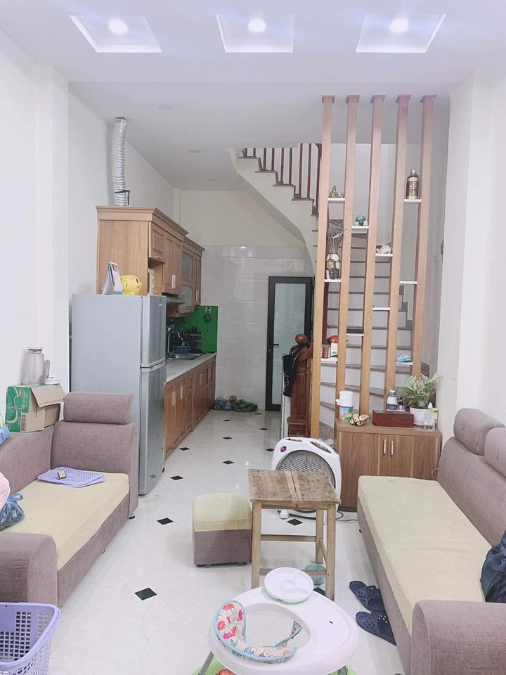 Bán Nhà Quan Nhân - Thanh Xuân 61m2 ( 31m2 sd, 30m2 sc) 5T nhỉnh 3 tỷ.
