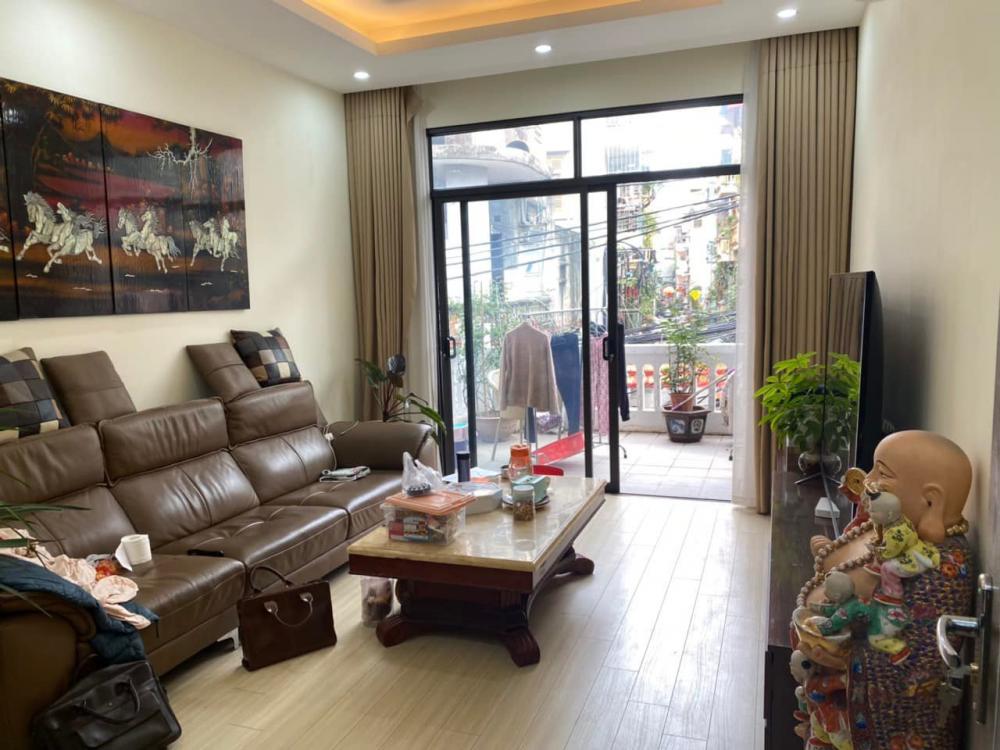Bán nhà phố Nguyên Hồng, Phân lô, ô tô tránh, DT rộng, Mt 5.2m,  6 tầng TM, Kd đỉnh, 19 tỷ