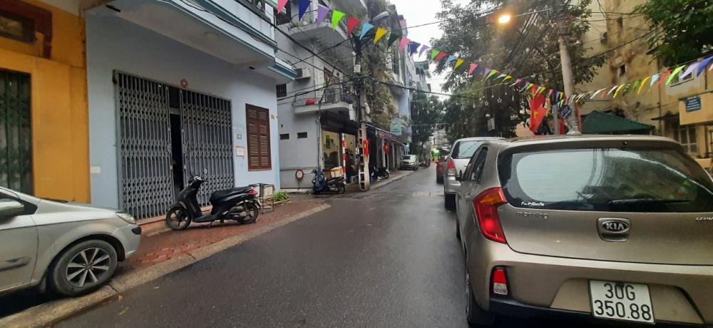 Bán nhà phân lô Trần Quốc Hoàn Cầu Giấy, 70m2 mặt tiền 7m, giá 11,7 tỷ