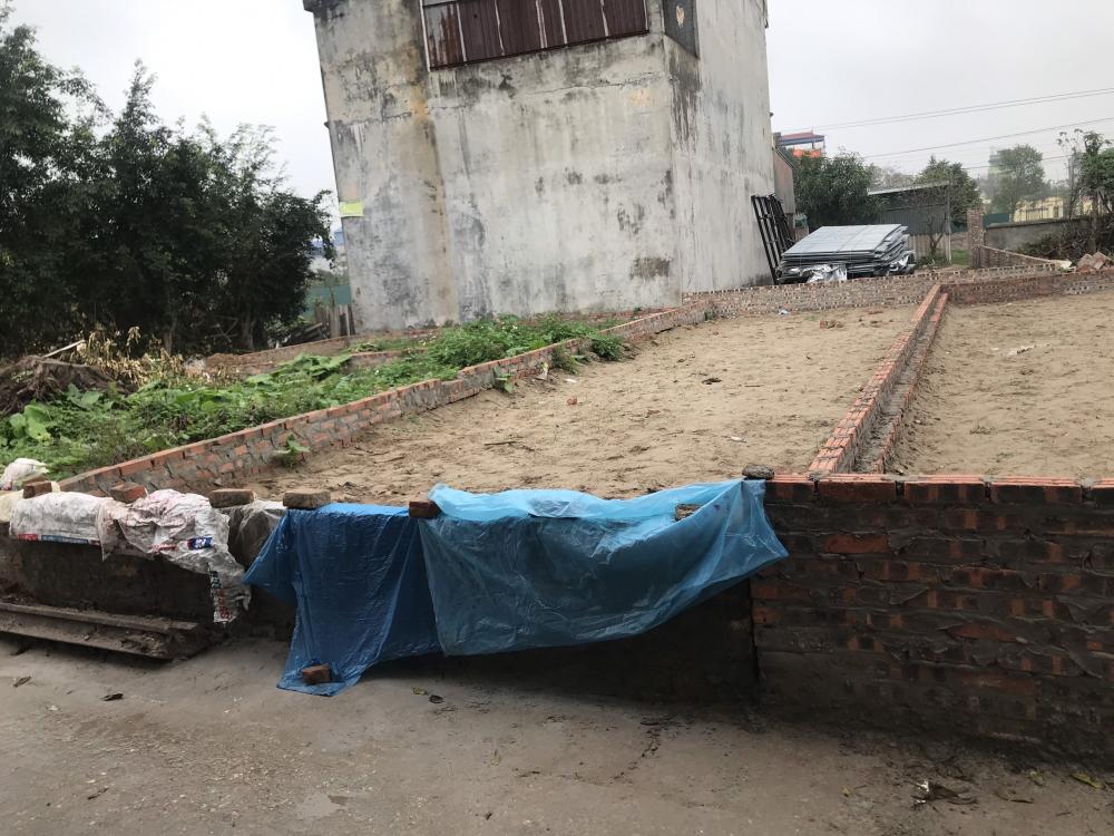 Cần thanh khoản nhanh 50m Kính Nỗ-Uy Nỗ sát bìa làng 7m giá chưa đến 2 tỷ