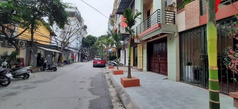 Bán nhà ngõ 1 Phạm Tuấn Tài Cầu Giấy, vỉa hè ô tô tránh, 48m2 - Giá 9 tỷ