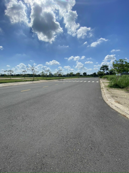 Bán đất Nhà Bè đường Lê văn Lương 80m2 chỉ 2tỷ sổ hồng riêng cơ hội đầu tư thanh khoản