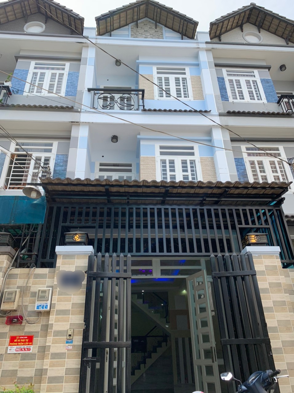 Thơm! Thơm  Nhà dt 4x16m. 1 trệt 2 lầu(4pn), nhà đẹp vào ở ngay