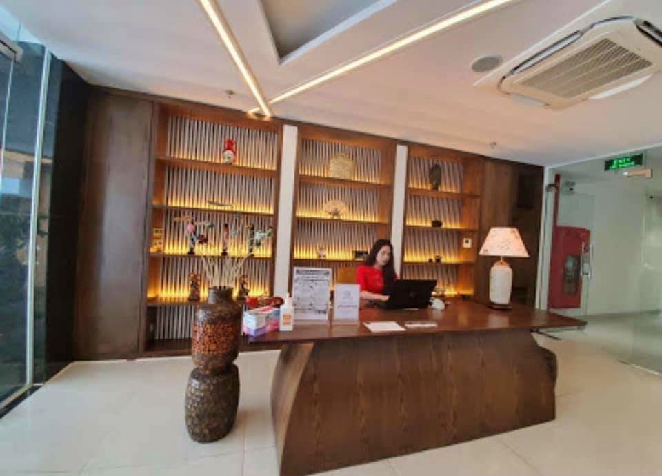 Bán nhà Nguyễn Khánh Toàn Cầu Giấy, 7 tầng 90m2, kinh doanh, giá 10,8 tỷ ỷ