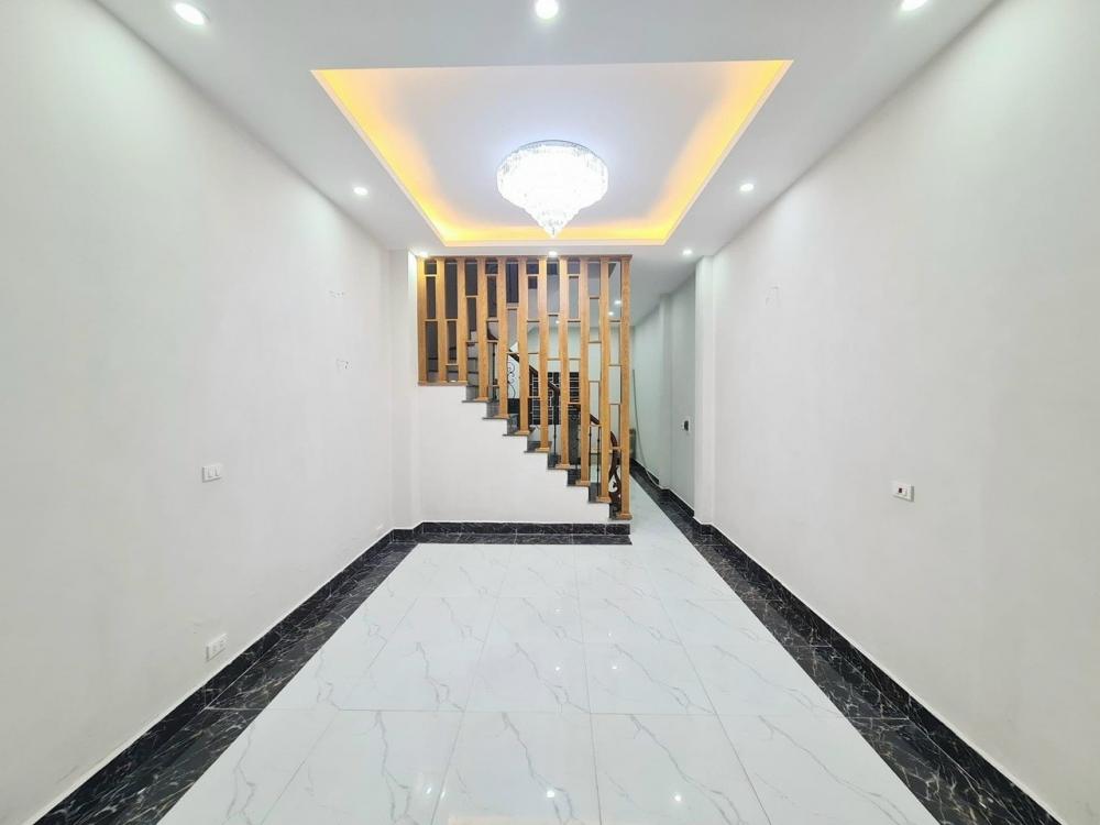 Bán nhà căn góc 38m2, 3 tầng, Phố Xốm, Hà Đông, 2,5 tỷ