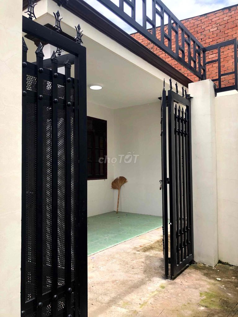 Cần bán gấp nhà Phường Long Trường , Quận 9, TP HCM