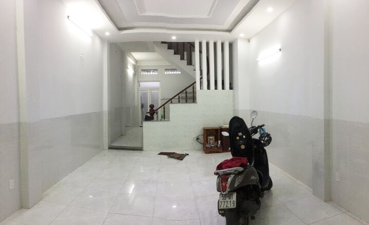 CẦN BÁN NHÀ MẶT TIỀN KINH DOANH CÁC NGÀNH NGHỀ-KHU VỰC SẦM UẤT NHẤT TP DĨ AN,