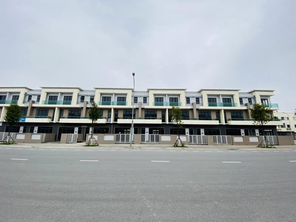 Bán nhà phố 2 mặt tiền, đường 26m phố đi bộ ẩm thực KĐT chuẩn Singapore