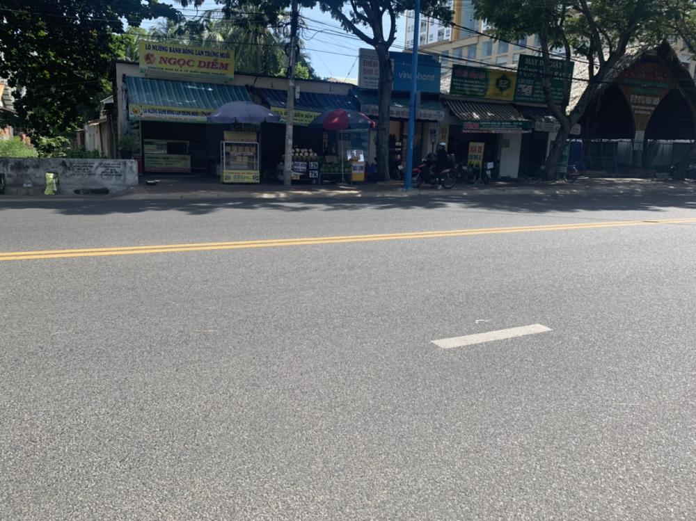 Chính chủ bán đất S=1412.7m2 vị trí đẹp hiếm trung tâm Hoàng Hoa Thám, kinh doanh dịch vụ