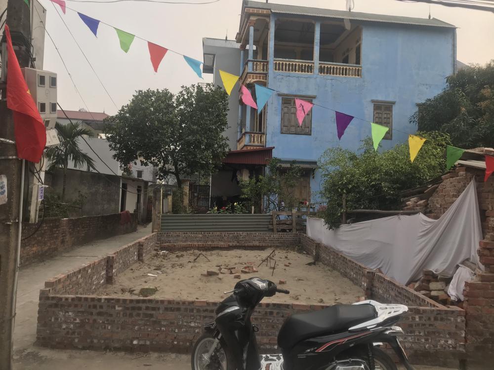 Nhỉnh 2 tỷ Lô góc 43m2 Trục chính thôn Viên Nội - Vân Nội - Đông Anh.