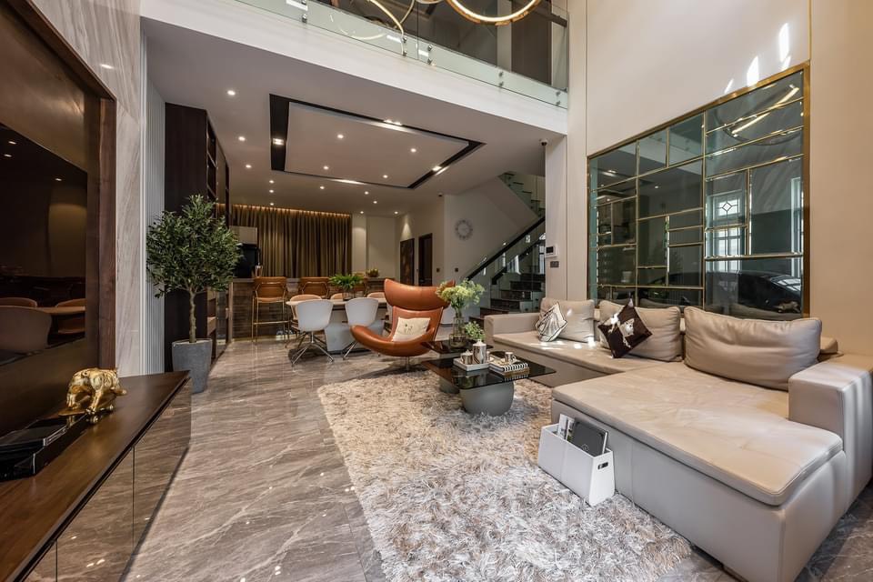 Bán Siêu Biệt Thự Pháp Vân 340m2, lô góc 3 mặt tiền khủng 38m, đường rộng 50m. Ở, kinh