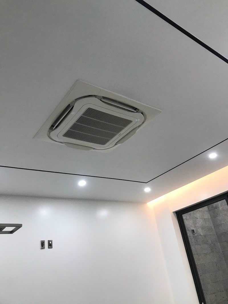 Đại lý bán máy lạnh âm trần Daikin chính hãng giá sỉ rẻ nhất.