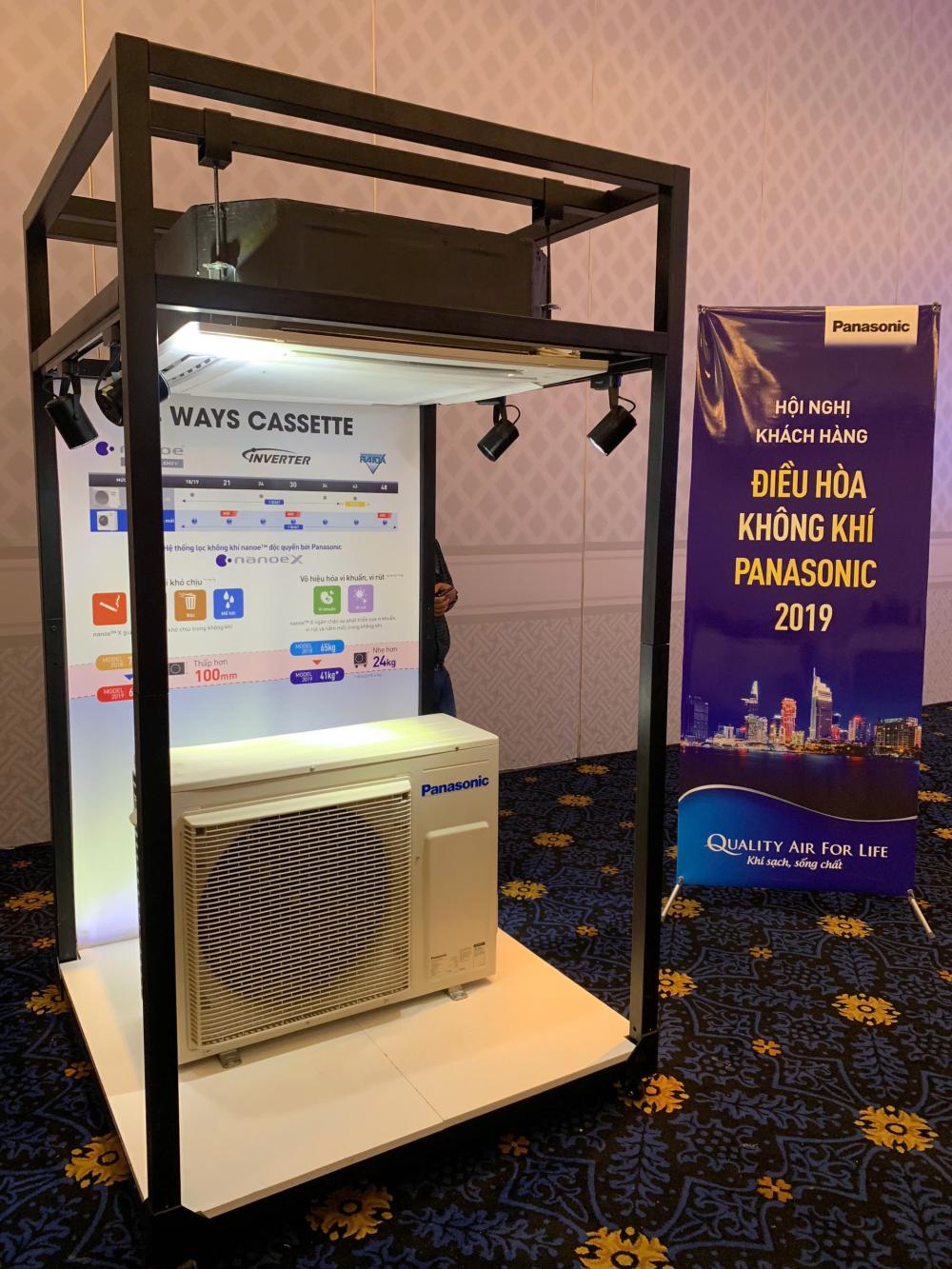  So sánh máy lạnh âm trần Daikin và Panasonic